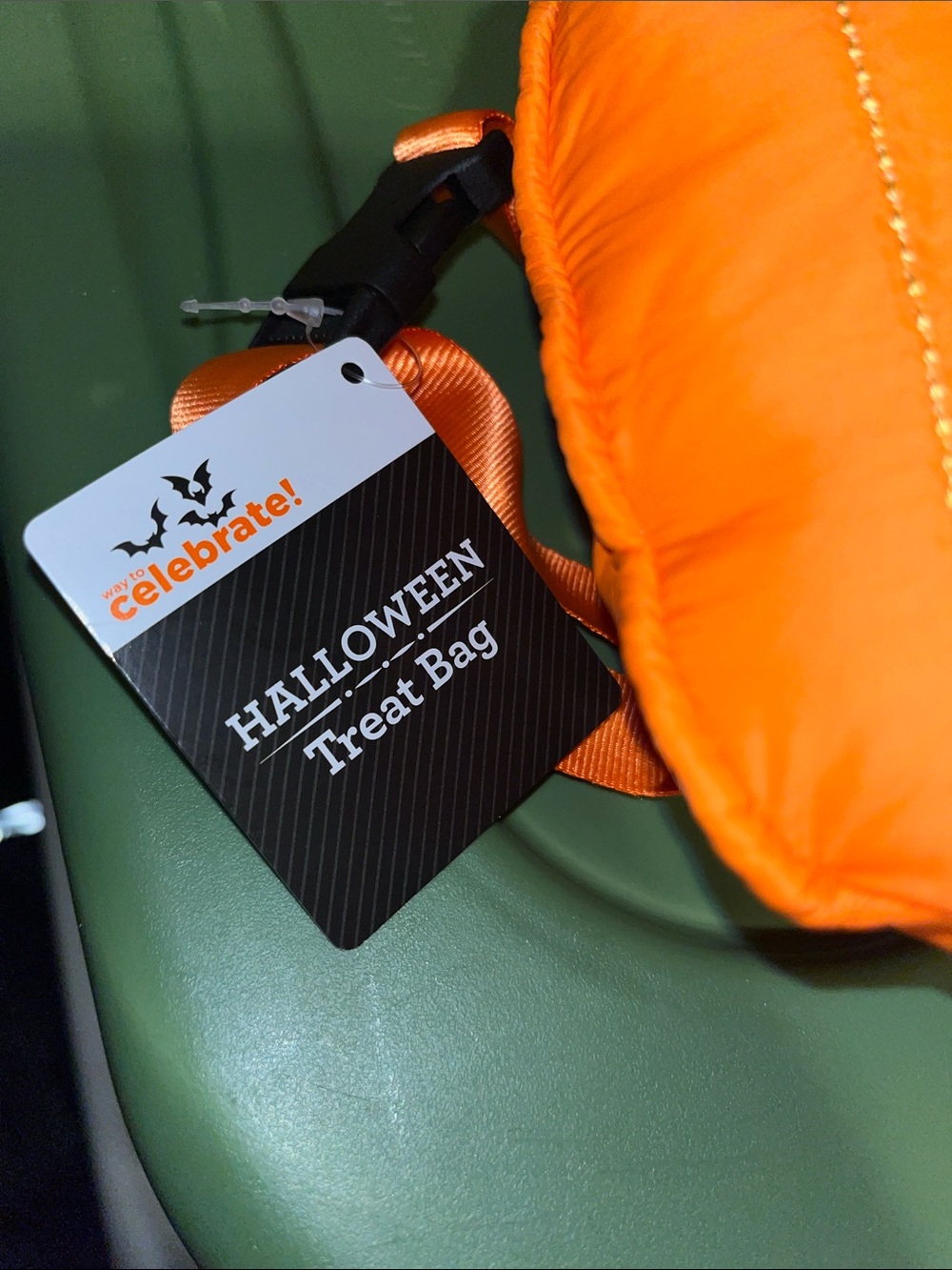 HALLOWEEN Orange Pumpkin Trick-or-Treat Bag - Picture 4 of 6